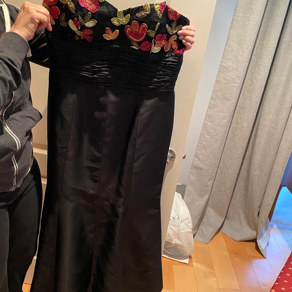 Elegant Black tie dress satin strapless